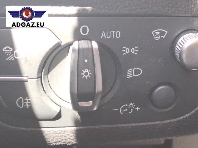 Audi Q5 2.0TFSI 254KM - zamontowana instalacja KME Direct, zbiornik 48L, reduktor i wtryskiwacze KME