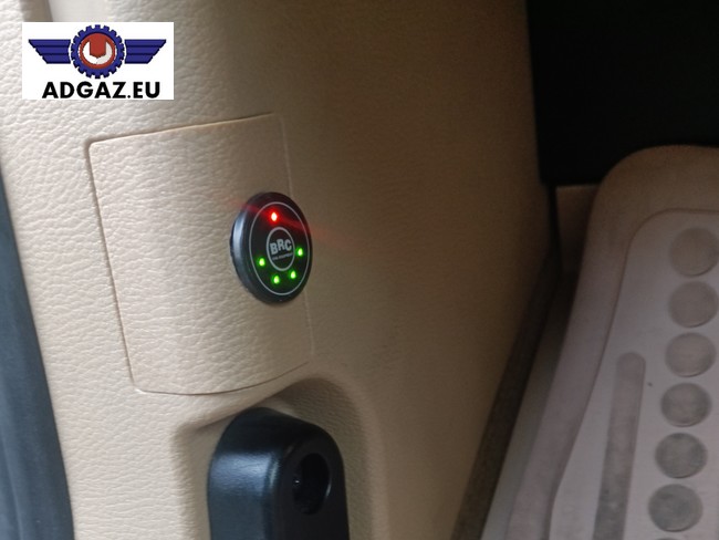 BMW X3 F25 2.0, instalacja BRC Maestro, Reduktor BRC 500, Wtryski BRC Yellow, Zbiornik 45L