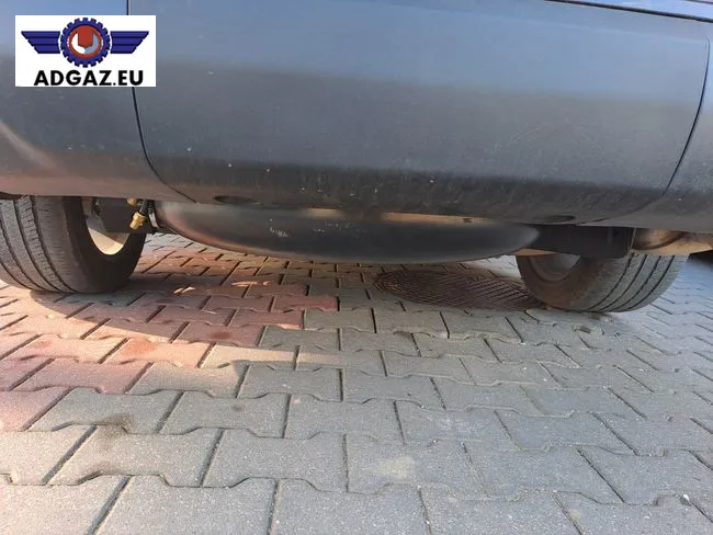 Zbiornik LPG 76 l pod Jeepem Grand Cherokee WL