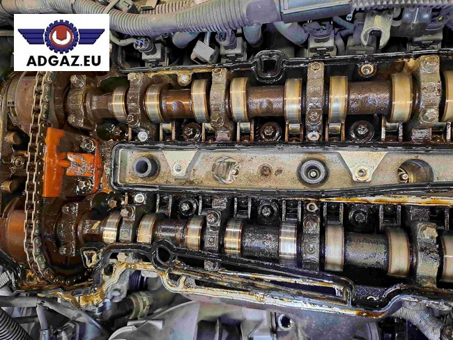 Uszkodzona uszczelka pod głowicą